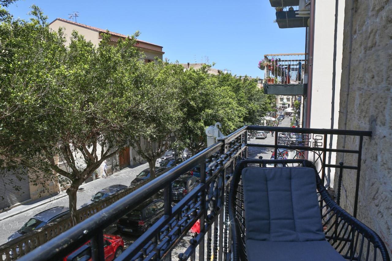 Bohemien Boutique Guesthouse Cefalu Bagian luar foto