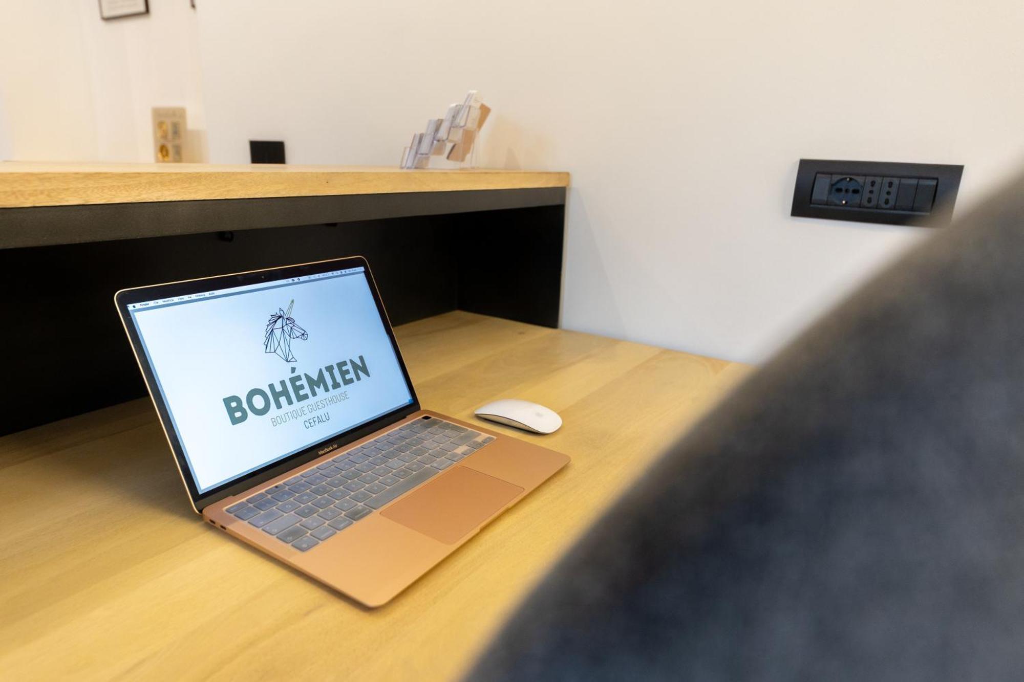 Bohemien Boutique Guesthouse Cefalu Bagian luar foto