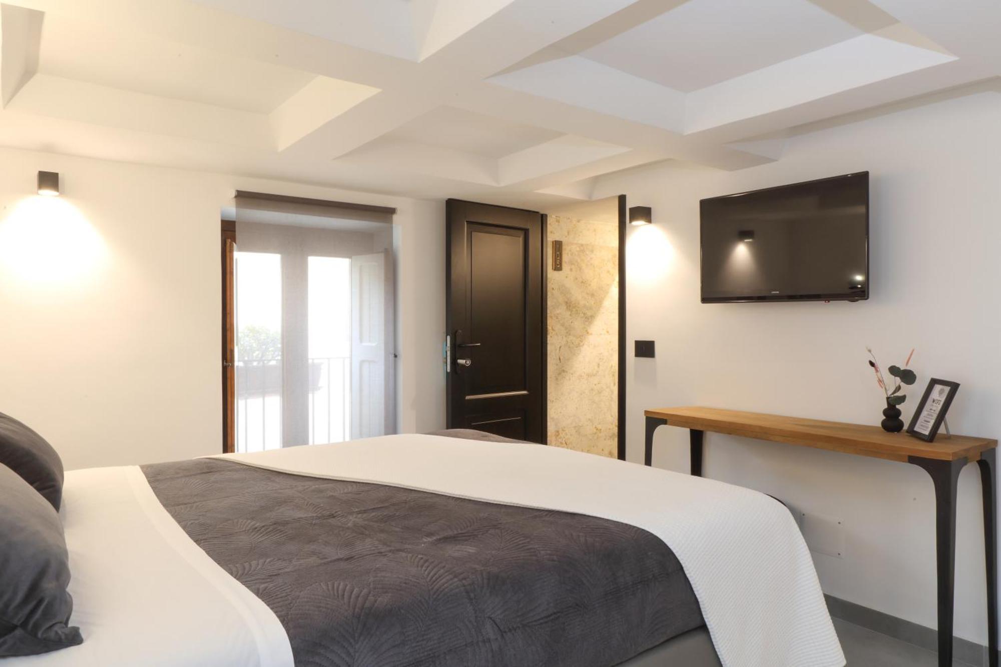 Bohemien Boutique Guesthouse Cefalu Ruang foto